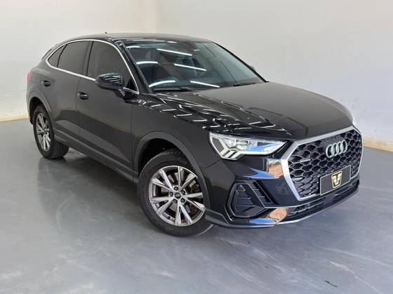 AUDI Q3 2.0 40 TFSI GASOLINA PERFORMANCE BLACK QUATTRO TIPTRONIC